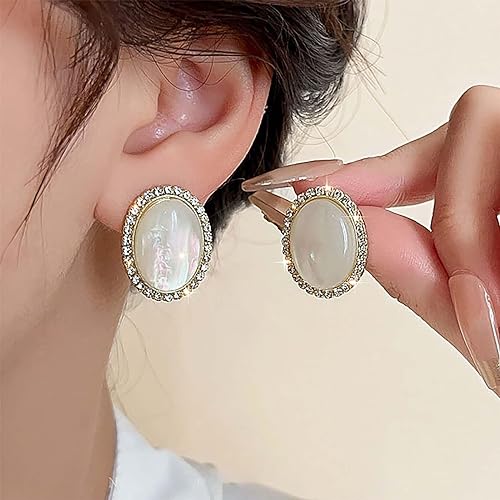 French Pearl Oval Stud Earrings - Magada Store 