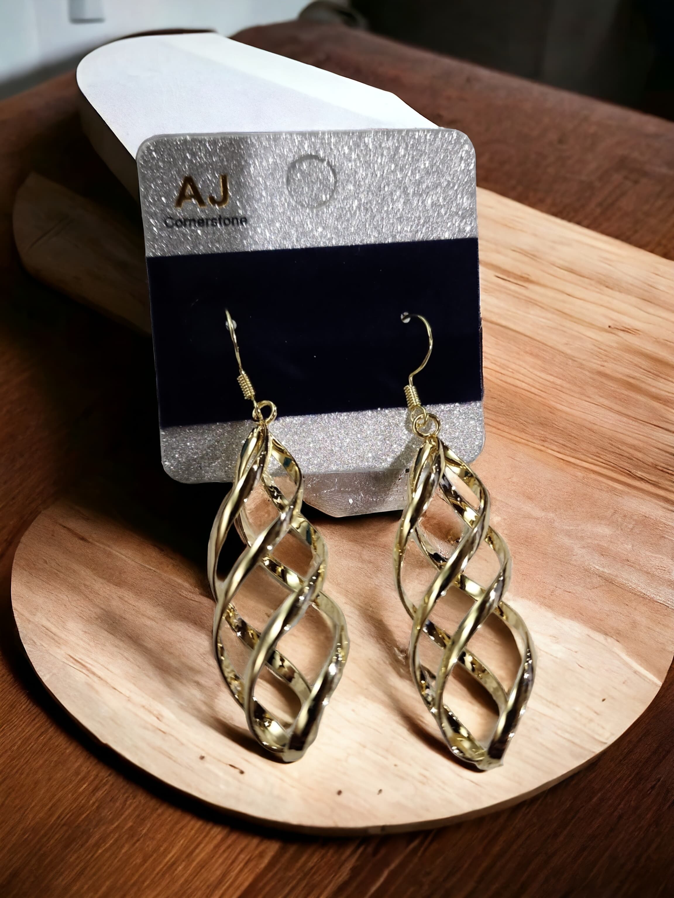 Spiral Elegant Hanging Earrings - Magada Store 