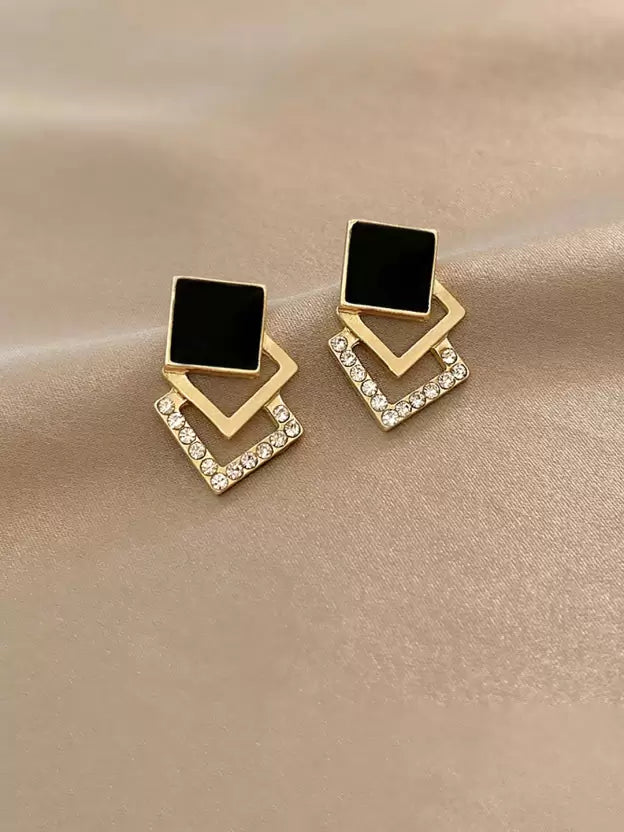 Gold Geometric Stud Earrings - Magada Store 